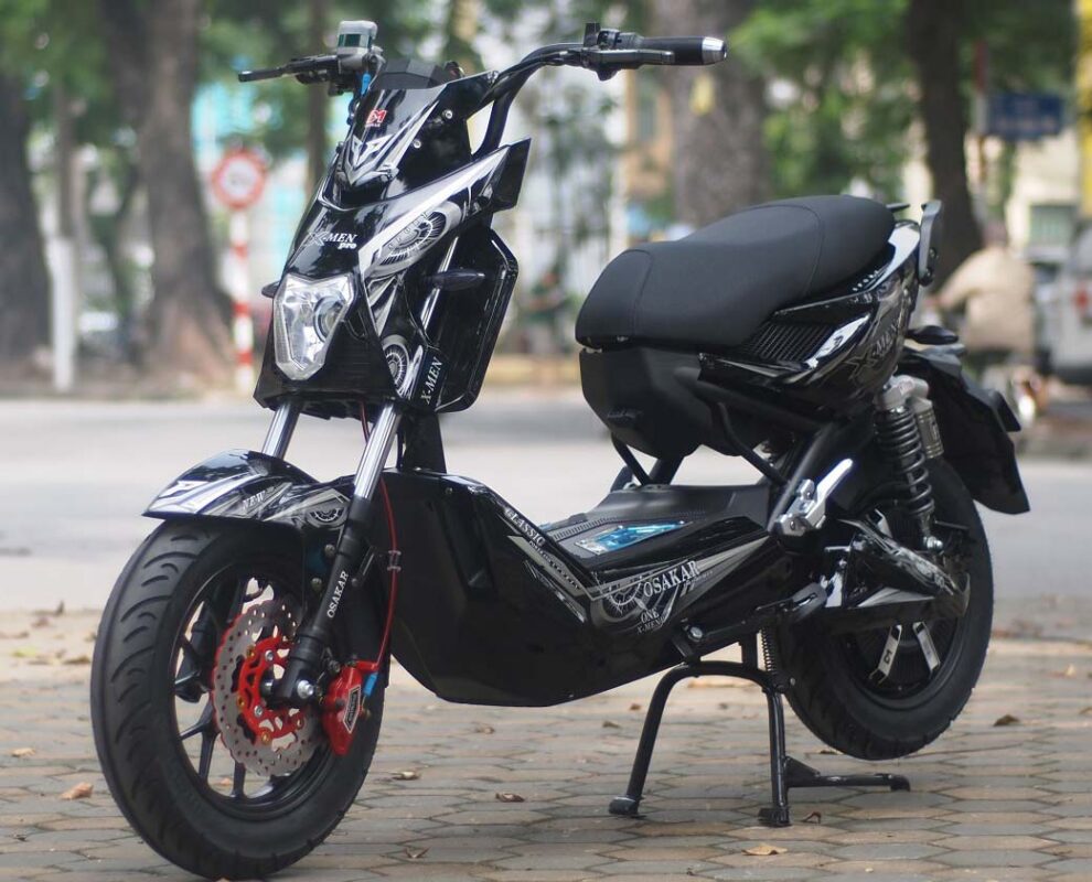 xe máy điện xmen pro osakar màu đen bạc