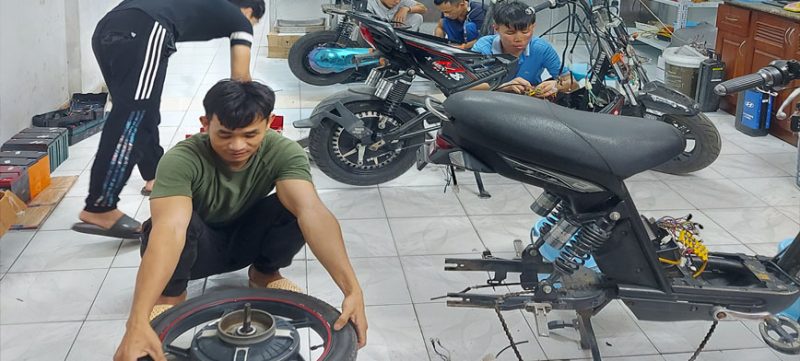 Học sửa xe điện vinfast klara a2